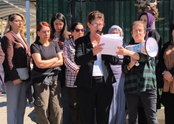 8 Mart pankartına el koyulmuştu: Polisler hakkında suç duyurusu