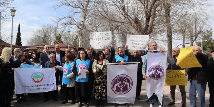Antep’te TRSM’nin kapatılmasına tepki: Yaklaşık 500 hasta ve yakını mağdur