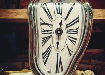 Zamanın tanımı değişiyor: 30 milyar yılda sadece 1 saniye sapan saat üretildi