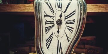 Zamanın tanımı değişiyor: 30 milyar yılda sadece 1 saniye sapan saat üretildi