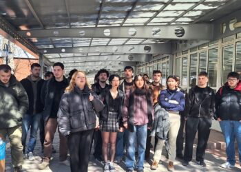 Anadolu Üniversitesi öğrencileri: Savaşa değil eğitime bütçe