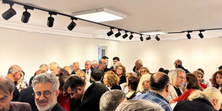 Adnan Gerger’in “Önce Cumhuriyet” kitabının tanıtımı yapıldı