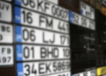 App plaka nedir? App ve normal plaka arasındaki fark nedir? App plaka kullanmanın cezası ne kadar?