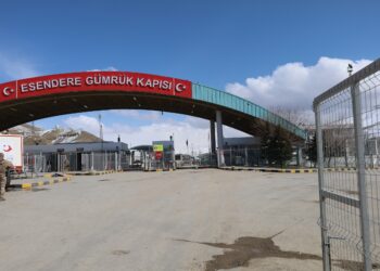 Esendere Sınır Kapısı çift taraflı kapatıldı: ‘Savaş var’ denilerek geçişlere izin verilmedi