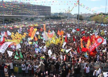 İstanbul’da 47 yıllık Newroz geleneği sürüyor