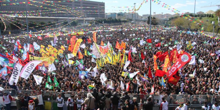 İstanbul’da 47 yıllık Newroz geleneği sürüyor