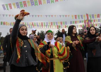 Darıca’da Newroz coşkusu: Artık Kürtlerin özgürlük zamanı