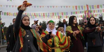 Darıca’da Newroz coşkusu: Artık Kürtlerin özgürlük zamanı