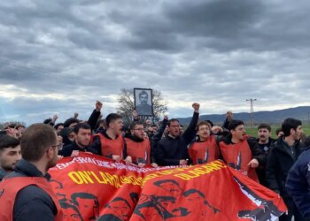 Kızıldere gitmek isteyen 78 genç darp edilerek gözaltına alındı