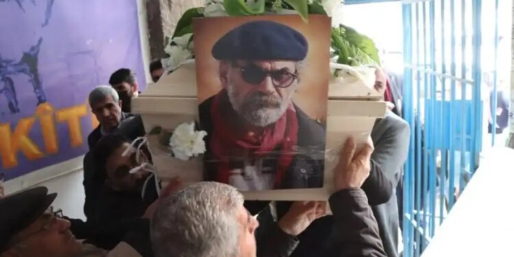 Şair Ehmed Huseynî, Amûdê’de son yolculuğuna uğurlandı