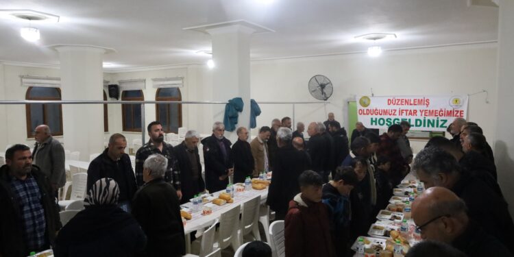 Tarsus’ta Salih Müslim anısına iftar yemeği verildi