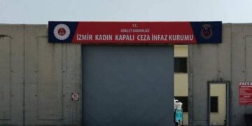 Kadın tutsaklar ‘kimlik kartı’ dayatmasına karşı açlık grevinde