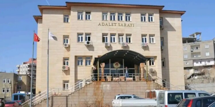 Şirnex’ta ‘Newroz gerekçesiyle’ gözaltına alınan 20 genç serbest bırakıldı