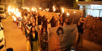 Hezex’te TJA’dan meşaleli Newroz kutlaması