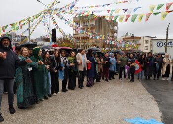 Birçok kentte Newroz: Barış için bu ateş yanmaya devam edecek
