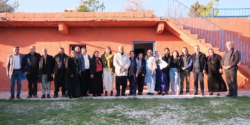 Hindistanlı kadınlardan Amara ziyareti