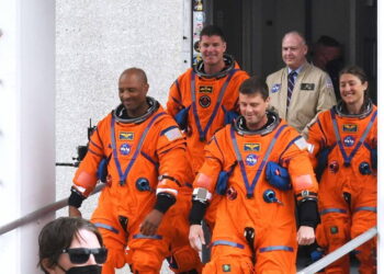 Artemis II rekor kırdı: Uzayda en uzak noktaya ulaştılar!