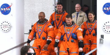 Artemis II rekor kırdı: Uzayda en uzak noktaya ulaştılar!