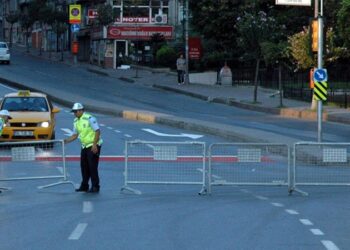 İstanbul’da bazı yollar trafiğe kapatıldı