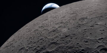 Artemis II ekibinin çektiği Ay ve Dünya fotoğrafları yayınlandı