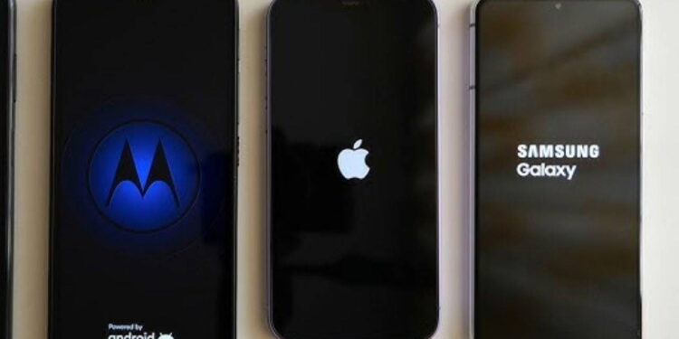 Akıllı telefon markalarının tamir edilebilirlik oranları açıklandı! Apple ve Samsung nasıl?