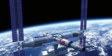 İki astronot adayı, Çin’in uzay programında yer almak üzere seçildi