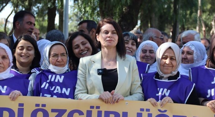 İzmir’de Gemlik çağrısı: Öcalan özgürlüğüne kavuşmalı