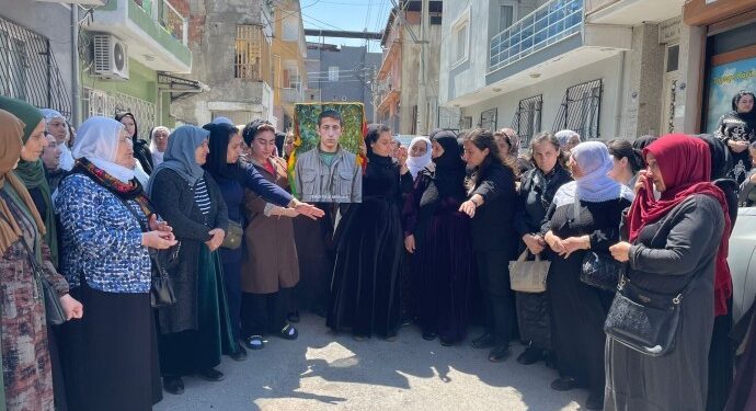 HPG’li Akyüz’ün taziyesine kitlesel ziyaret