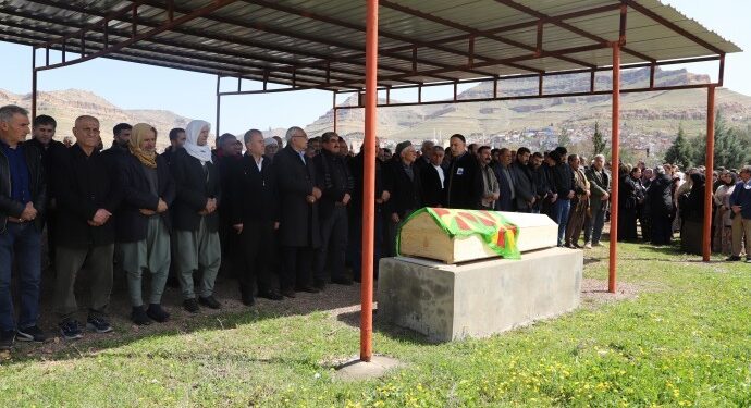 Cezaevinde şüpheli şekilde yaşamını yitiren Çeviren toprağa verildi