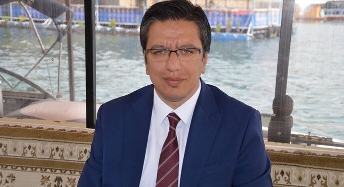 Xelfetî eski kayyımı Şeref Albayrak yolsuzluktan gözaltına alındı