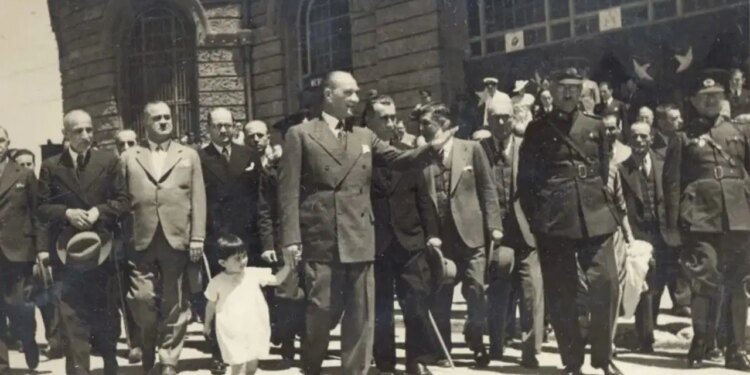 Geleceğin ışığına miras: Atatürk’ün çocuklar ile ilgili sözleri… – Son Dakika Yaşam Haberleri