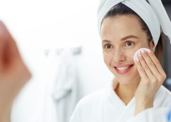 Hassas ciltlere kurtarıcı dokunuş: Cilt bariyerini destekleyen etkili 7 yöntem