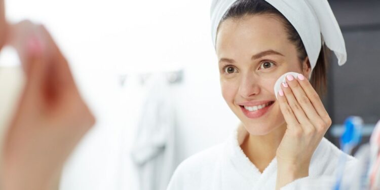 Hassas ciltlere kurtarıcı dokunuş: Cilt bariyerini destekleyen etkili 7 yöntem