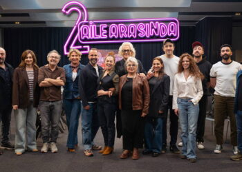 ‘2 Aile Arasında’ için geri sayım başladı: Dev kadro okuma provasında buluştu