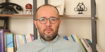 Siyaset Bilimci Aksoyoğlu: Köşeye sıkışan bir ülke Türkiye’ye ateş edebilir