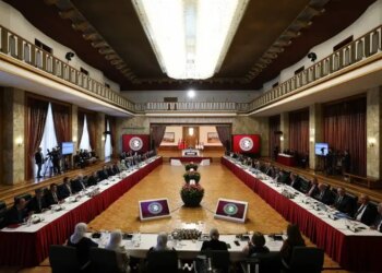 Temelli’den Kurtulmuş’a cevap: Pozitif barış süreci yasalardan geçiyor