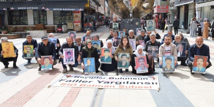 Kayıp yakınları Necati Aydın ve Mahmut Demirel için adalet istedi