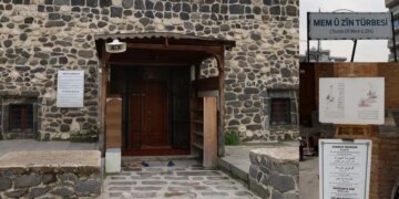 Cizîr’de tarihi mekanlarda Kürtçe yok: Anadil görmezden geliniyor