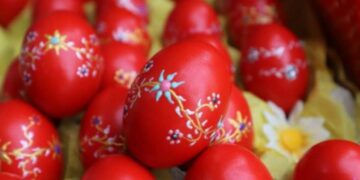 Evde Paskalya yumurtası hazırlamanın pratik yolları