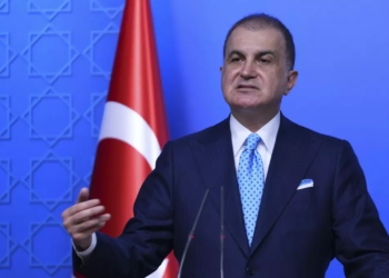 AK Parti Sözcüsü Çelik'ten Özgür Özel'e Sert Yanıt: 'Canı Sıkıldıkça Ara Seçim Diyor'