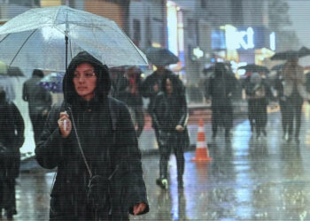 AKOM İstanbul İçin Tarih Verdi: Soğuk ve Sağanak Geri Dönüyor