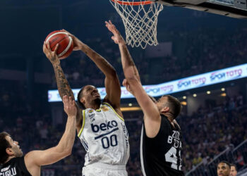 BSL'de Oynanacak Fenerbahçe-Beşiktaş Maçı Ertelendi