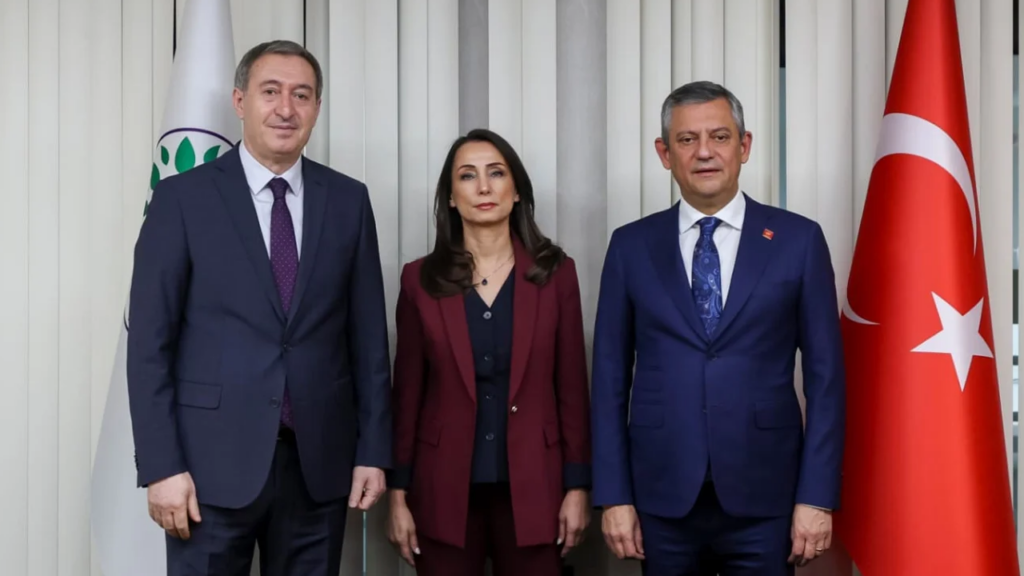 DEM Heyetiyle Görüşen Özgür Özel'den Net Çıkış: 'O Ara Seçim Olacak'