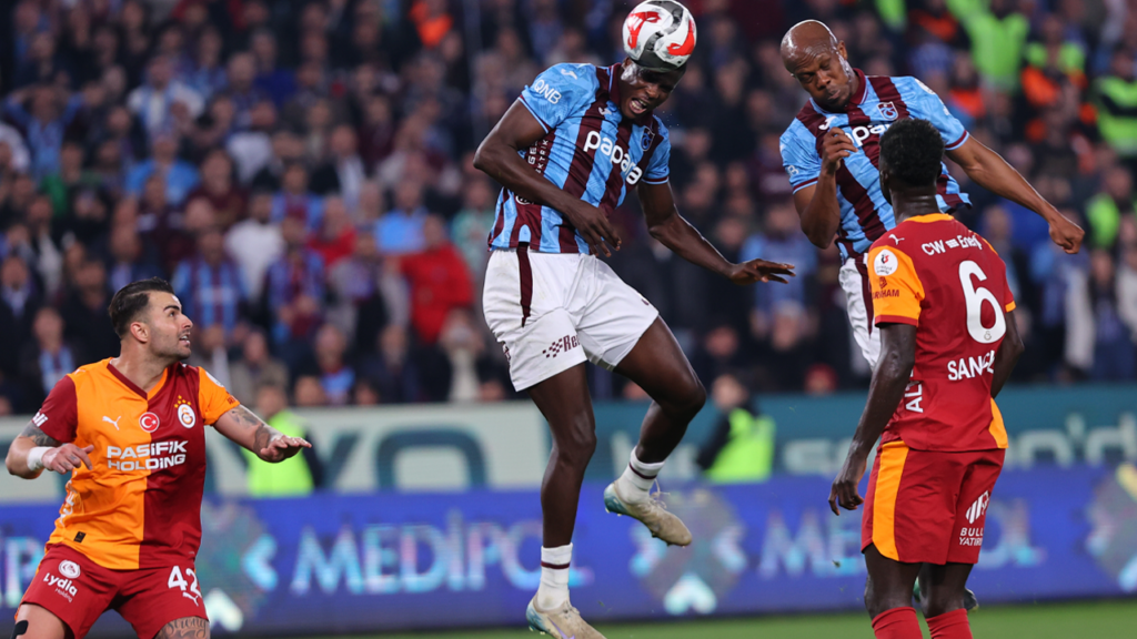 Derbide 3 Puan Trabzon'un: Zirve Yarışında Dengeler Değişti