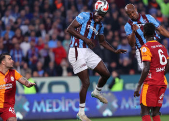 Derbide 3 Puan Trabzon'un: Zirve Yarışında Dengeler Değişti