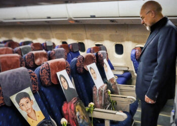 Diplomasi Uçağında Acı Dolu Koltuklar: İran Heyeti, Minab’ın Çocuklarıyla İslamabad’da