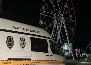 Eğlence Faciaya Döndü! Lunaparkta Düşen Genç Kurtarılamadı