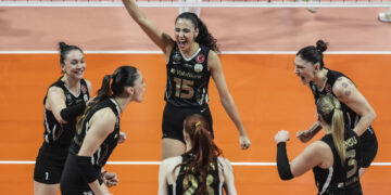 Evinde Fenerbahçe'yi Yenen VakıfBank Seride 2-1 Öne Geçti