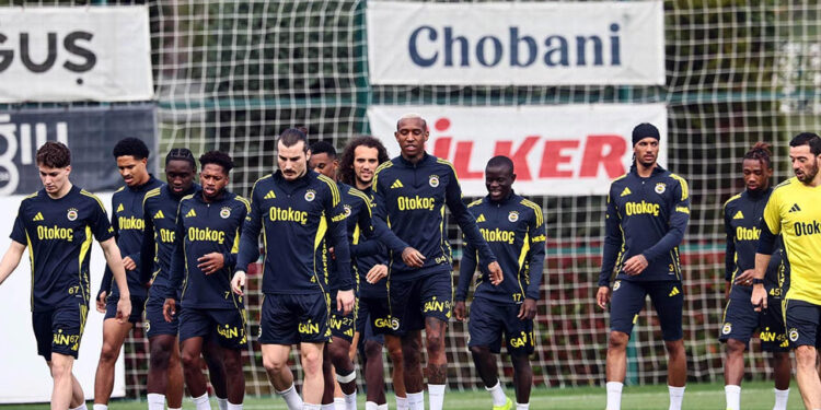 Fenerbahçe 3 Eksikle Kayseri'ye Gidiyor