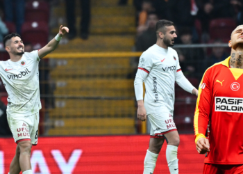 Galatasaray'a Soğuk Duş, Gençlerbirliği Yarı Finalde